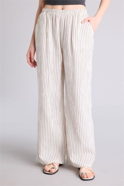 Муслиновые брюки Wide Leg стандартной длины с нормальной посадкой и деталью кармана