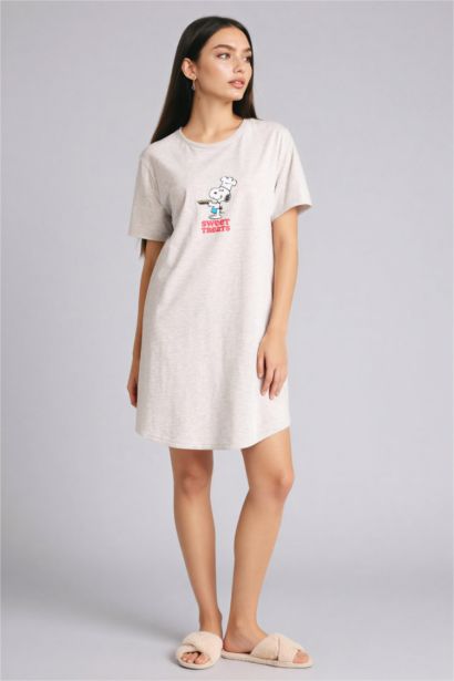 Regular Fit Crew Neck Snoopy Licensed Knitted Dress