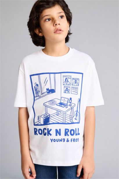 New Regular Fit Printed Short Sleeve T-Shirt