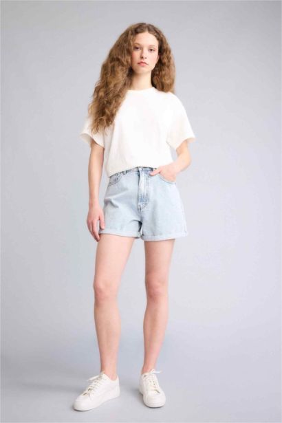 Укороченные джинсовые шорты Mom Fit с высокой талией