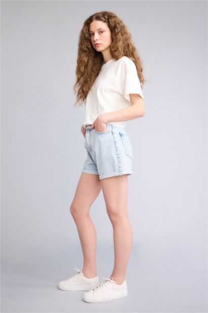 Укороченные джинсовые шорты Mom Fit с высокой талией