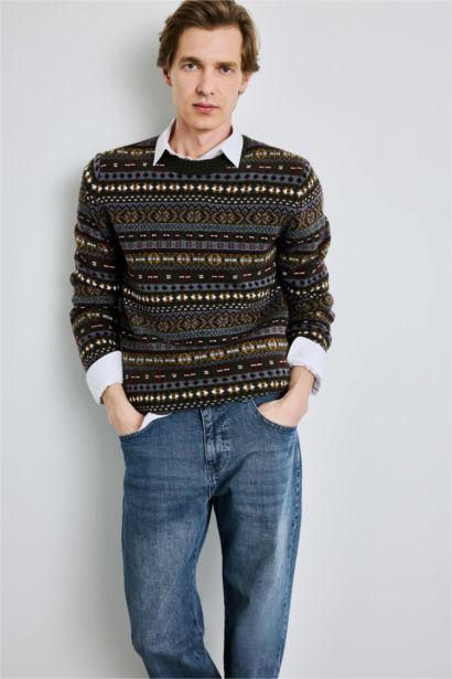 بلوفر تريكو قصة عادية