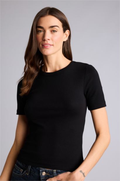 Базовая однотонная футболка кашкорсе Slim Fit в рубчик с круглым вырезом и коротким рукавом