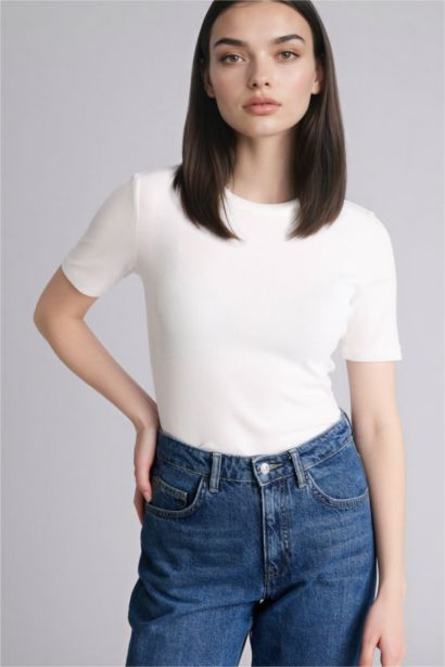 Базовая футболка кашкорсе Slim Fit в рубчик