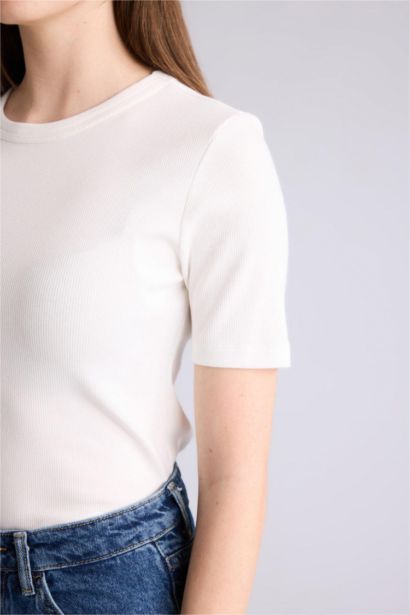 Базовая футболка кашкорсе Slim Fit в рубчик