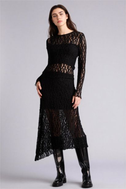 تيشيرت كم طويل دانتيل مخصر برقبة مستديرة