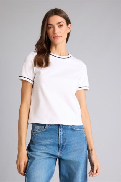 Woman Short Sleeve T-Shirt
