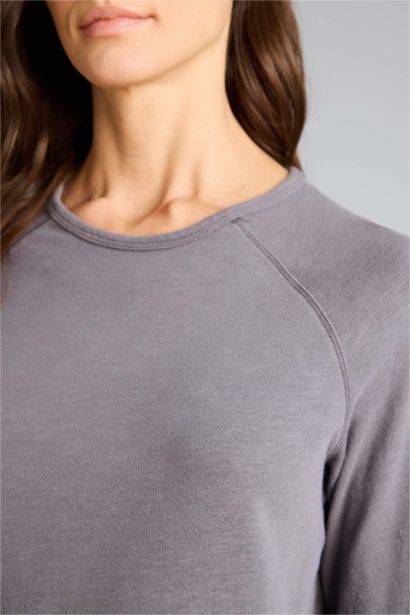 Woman Long Sleeve T-Shirt