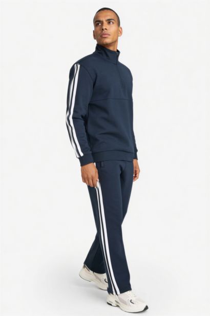 Standard Fit Jogger Sweatpants