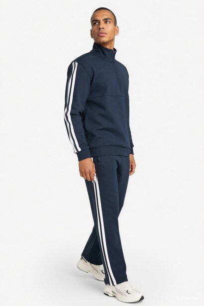 Standard Fit Jogger