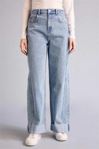 بنطلون جينز باريل فيت وخصر عالي