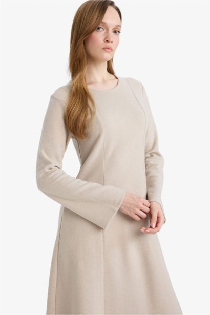 Crew Neck Long Sleeve Maxi Dress