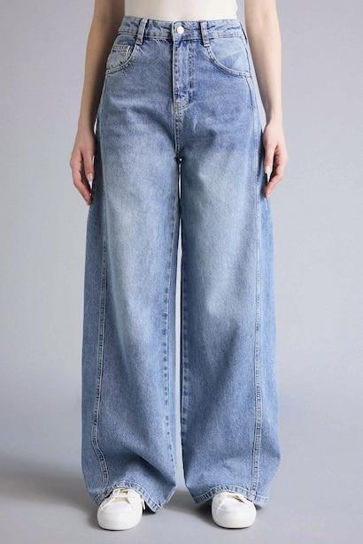 100% Cotton Wide Leg Regular Waist Washed Jeans