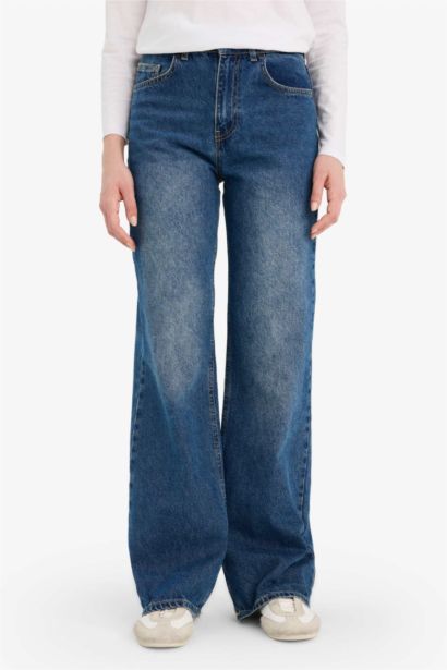 Jean taille haute large à jambes droites