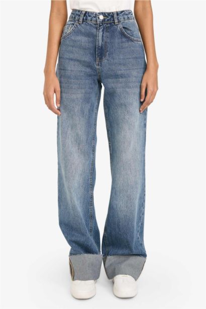 سروال جينز قصة مستقيمة بخصر عالي