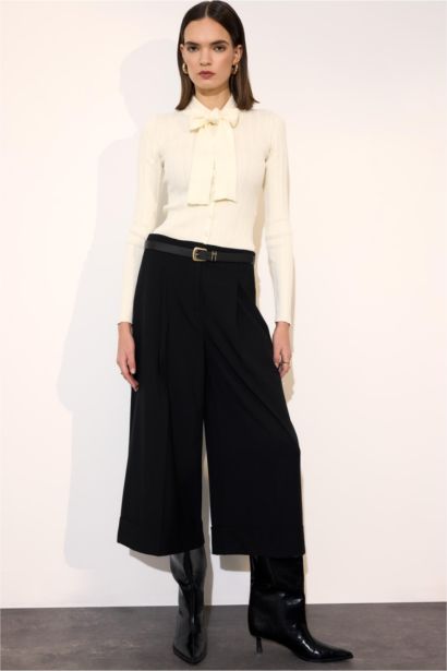High Waist Crop Fit Trousers