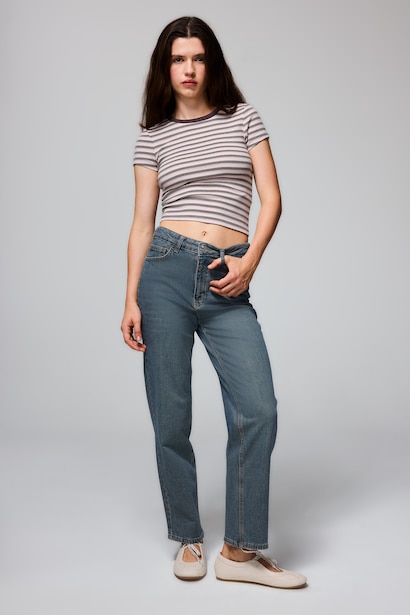 Comfort Straight Normal Waist Washed Jeans
