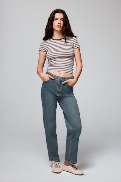 Comfort Straight Normal Waist Washed Jeans