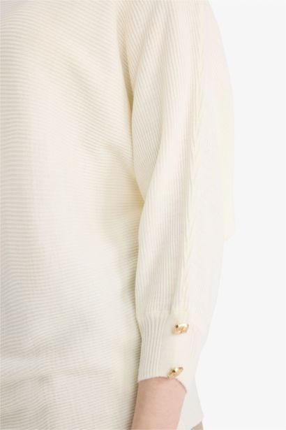 Boat Neck Knit Pullover