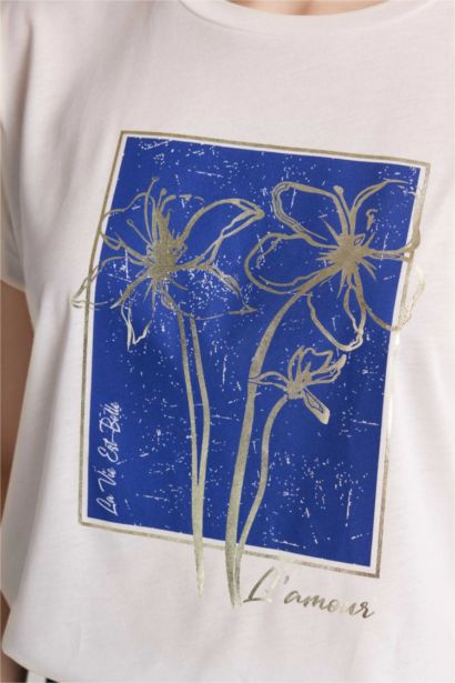 تيشيرت نص كم فلورال وياقة مستديرة