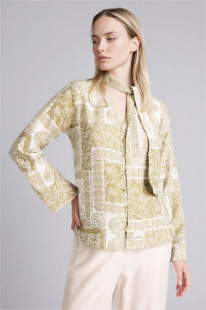 قميص ردن طويل مطبوع قصة عادية بياخة V