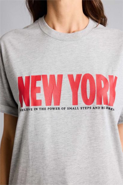 Woman Short Sleeve T-Shirt