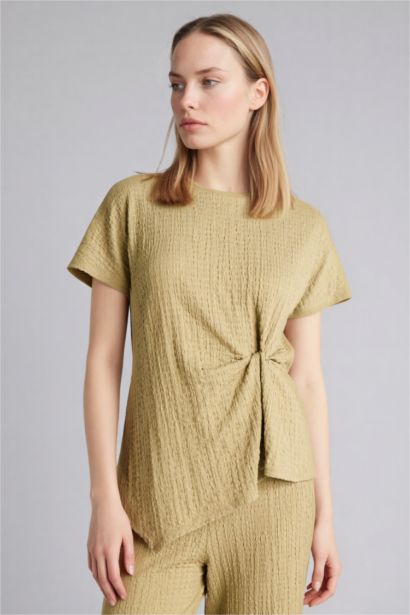 Asymmetric Boat Neck Crinkle T-Shirt
