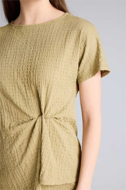 Asymmetric Boat Neck Crinkle T-Shirt