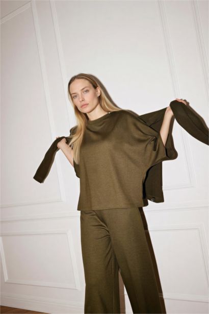 Boat Neck Shor Sleeve T-Shirt