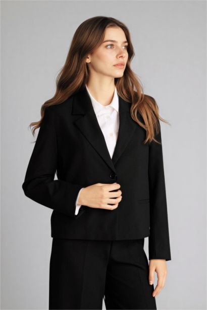 Relax Fit Tailored Collar Blazer