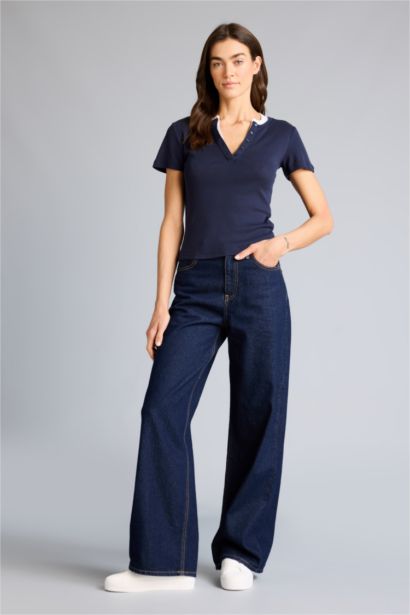 Футболка Slim Fit в рубчик с V-образным вырезом и коротким рукавом