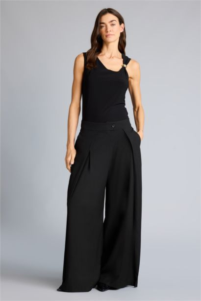 Майка приталенного кроя с вырезом лодочка для женщин Premium