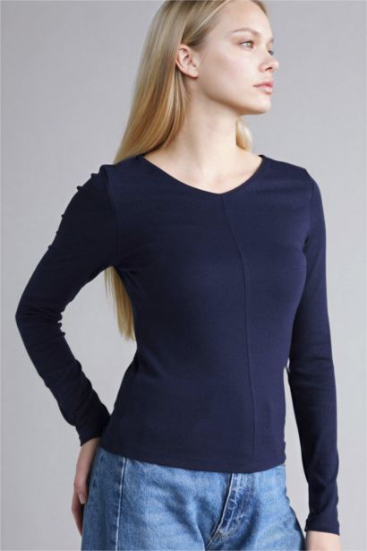 Woman Long Sleeve T-Shirt
