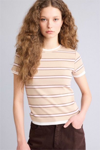 Woman Short Sleeve T-Shirt