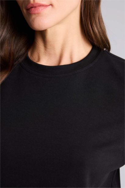 Woman Short Sleeve T-Shirt