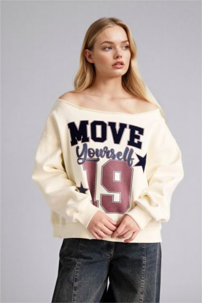 Oversıze Kayık Yaka Baskılı Sweatshirt