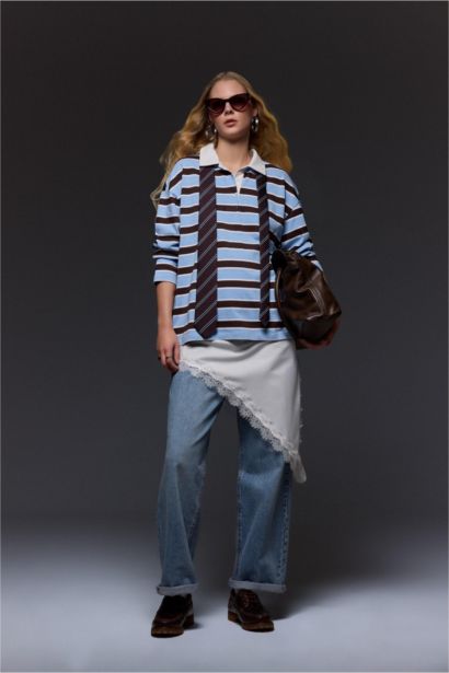 Loose Fit Long Sleeve Sweatshirt