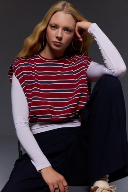 Woman Short Sleeve T-Shirt