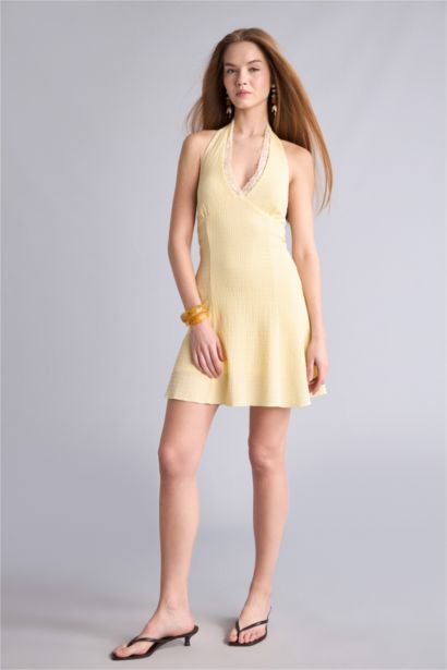Платье из ткани букле
