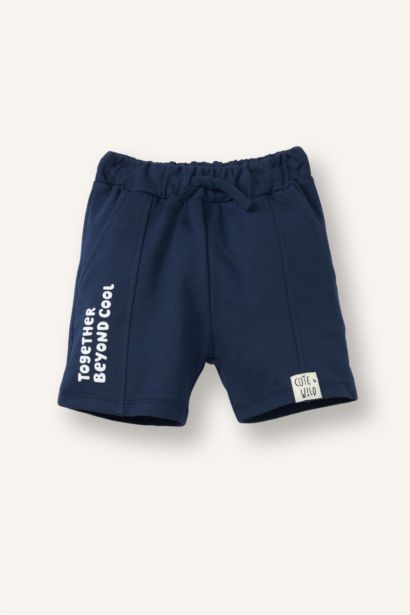 شورت اولادي بطبعة شعار قماش خفيف قصة عادية