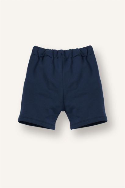 شورت اولادي بطبعة شعار قماش خفيف قصة عادية