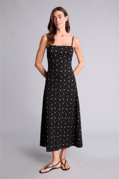 Платье миди А-силуэта без рукавов с квадратным вырезом и принтом