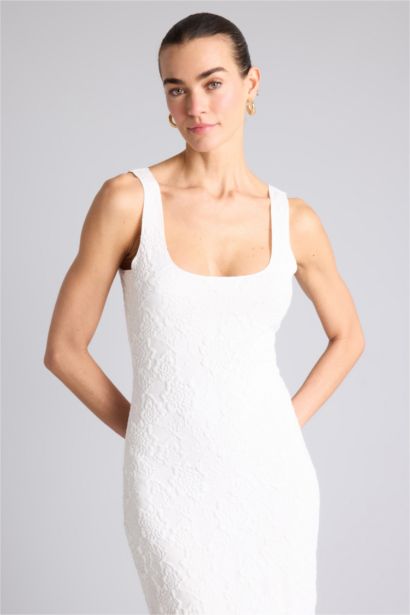 Облегающее платье миди Bodycon без рукавов с квадратным вырезом