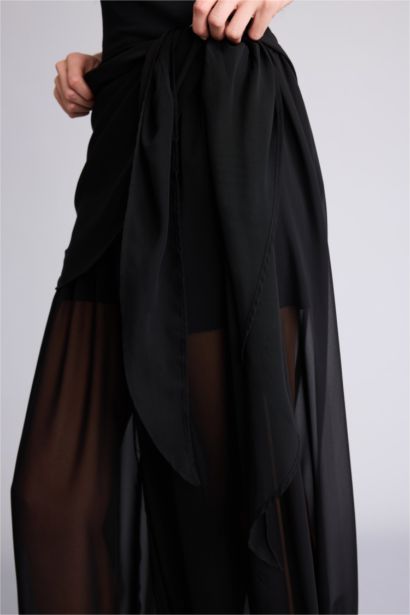 بنطرون شيفون بالون فيت وخصر عادي