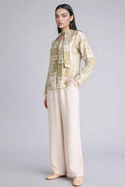 Regular Fit Wide Leg Trousers