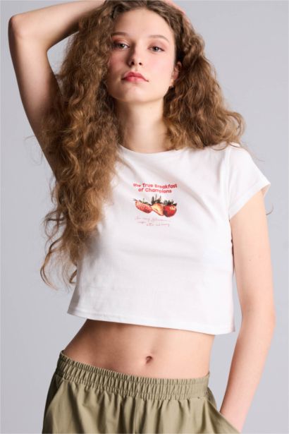 تيشيرت نص ردن مخصر وياخة مستديرة