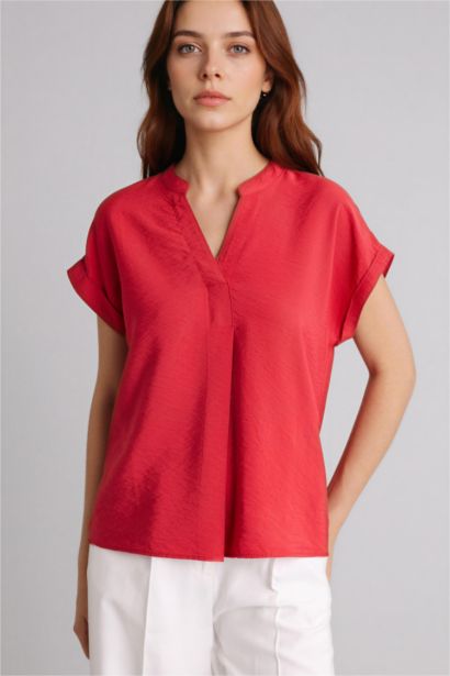 Regular Fit Crew Neck Short Sleeve Blouse