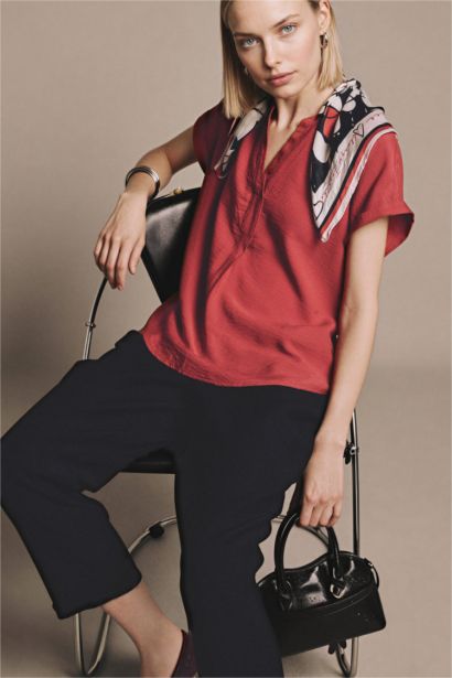 Regular Fit Crew Neck Short Sleeve Blouse