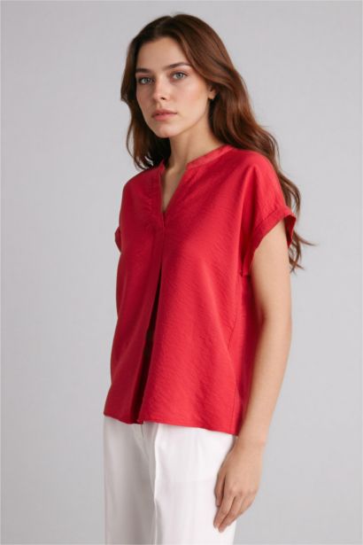 Regular Fit Crew Neck Short Sleeve Blouse