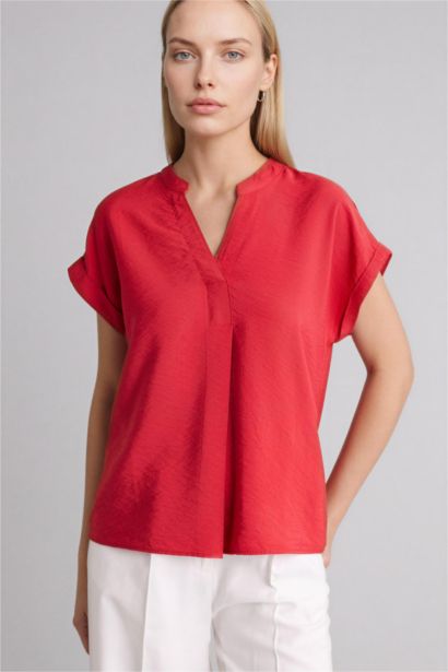 Regular Fit Crew Neck Short Sleeve Blouse